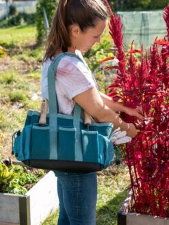 Gardener's Puddle-Proof Tote -The Bloom Yard Sales Shop 8595203 0131